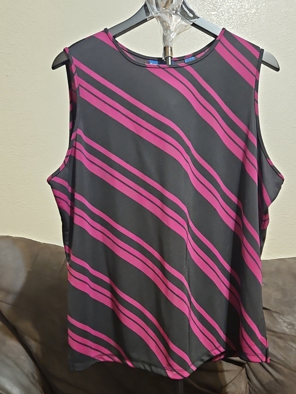 Karen Scott Black Sleeveless Camisole with Fuchsia Diagonal Stripes